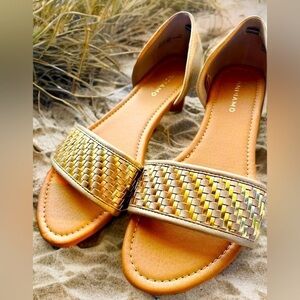 Andiamo Gold Sandals | Women’s Size 11 | Like New